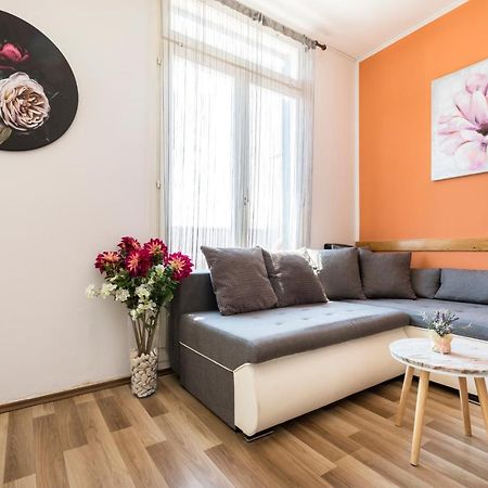 Apartment Slavica Mali Lošinj Eksteriør bilde