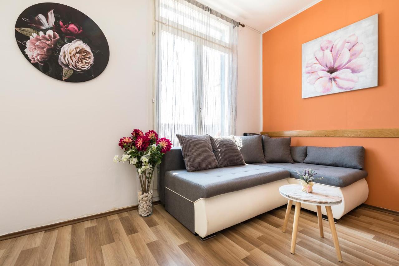 Apartment Slavica Mali Lošinj Eksteriør bilde